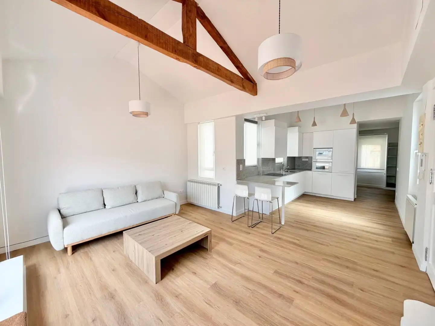 Living room of Attic for rent in  Logroño  with Heating, Terrace and Furnished