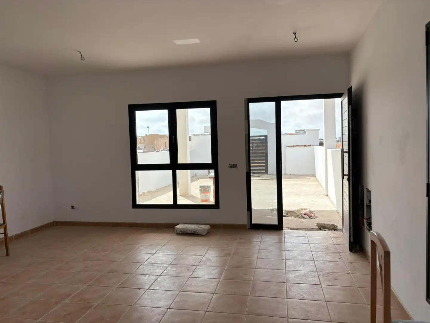 Casa adosada en venda en La Oliva amb Jardí privat