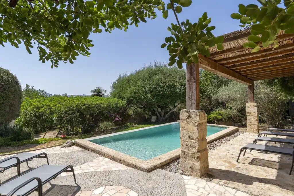 Piscina de Finca rústica en venda en Pollença amb Aire condicionat, Calefacció i Jardí privat