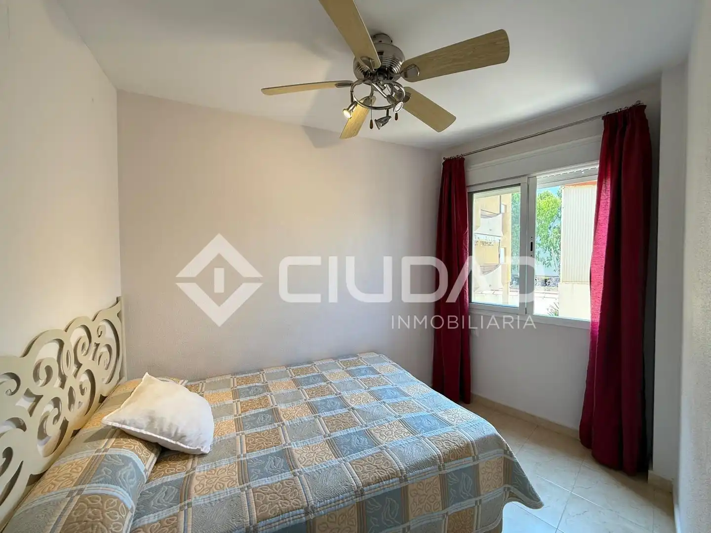 Habitación de Piso en venta en Chipiona con Trastero