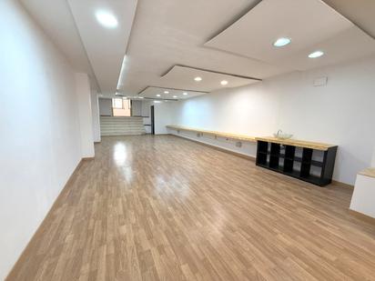 Geschaftsraum zum verkauf in  Tarragona Capital mit Parkett