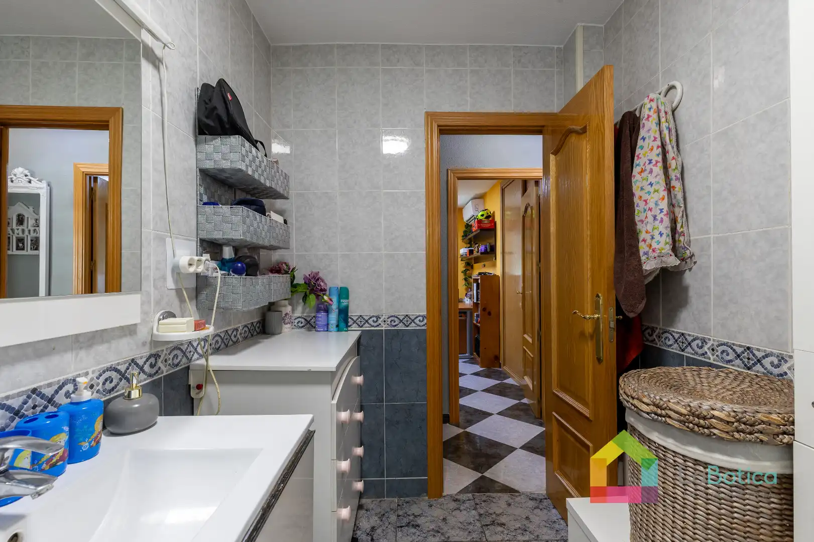 Cocina de Piso en venta en Olías del Rey con Aire acondicionado, Calefacción y Piscina comunitaria