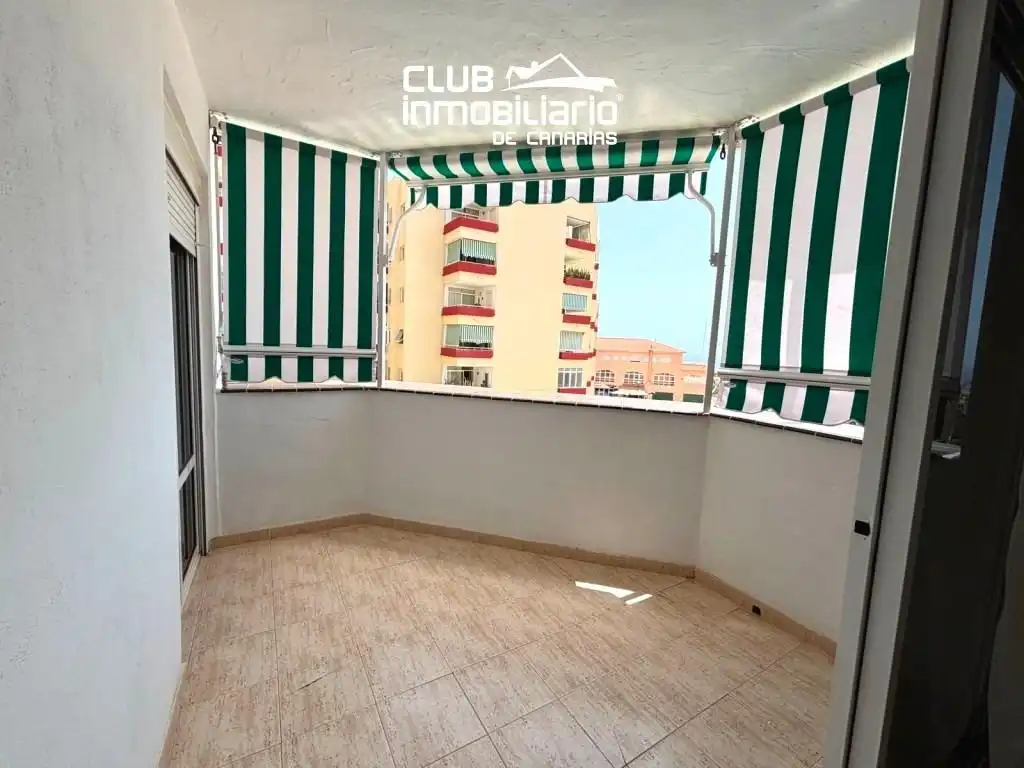 Terrassa de Pis de lloguer en Adeje amb Terrassa, Moblat i Piscina comunitària