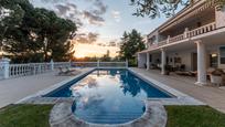 Swimming pool of House or chalet for sale in Boadilla del Monte  with Air Conditioner, Heating and Private garden