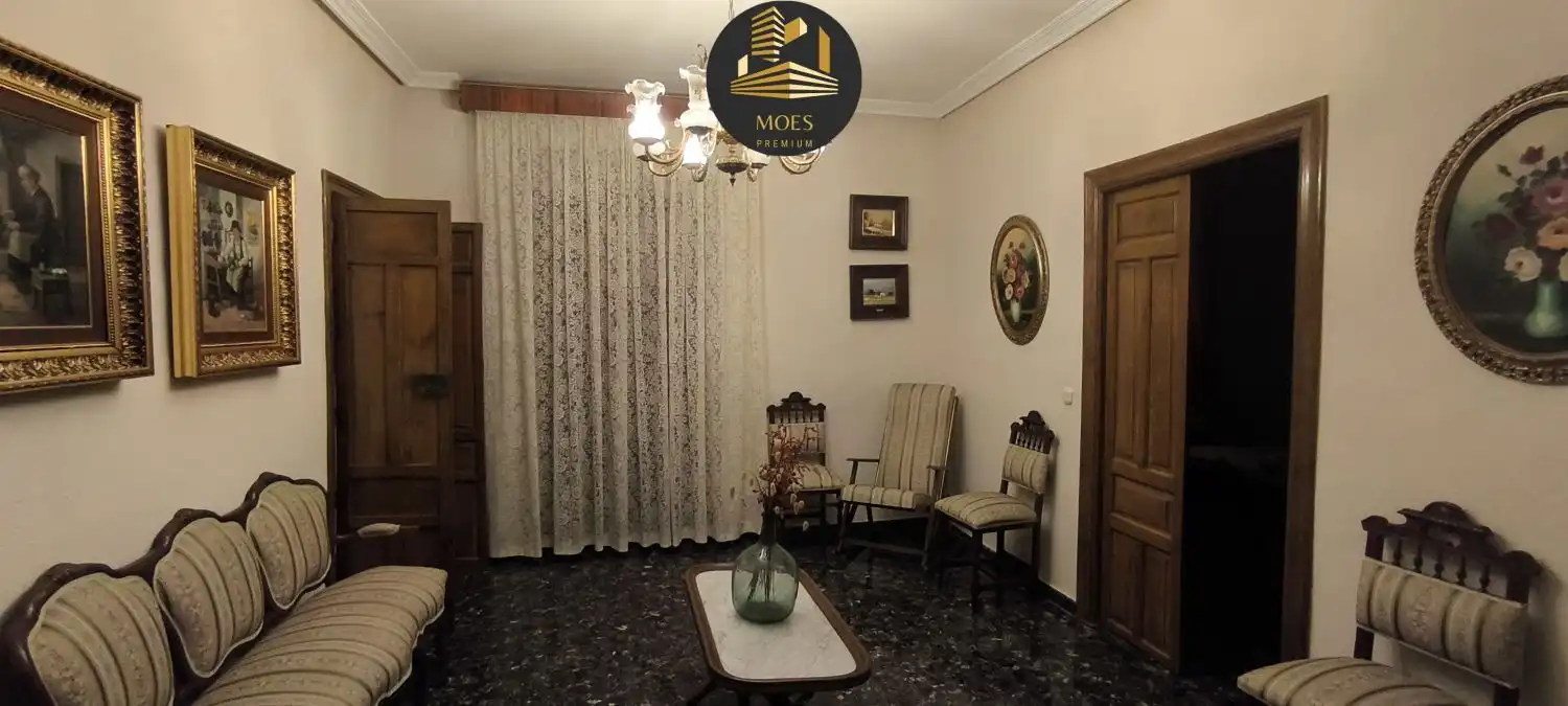 Sala de estar de Casa o chalet en venta en Rus con Terraza y Trastero