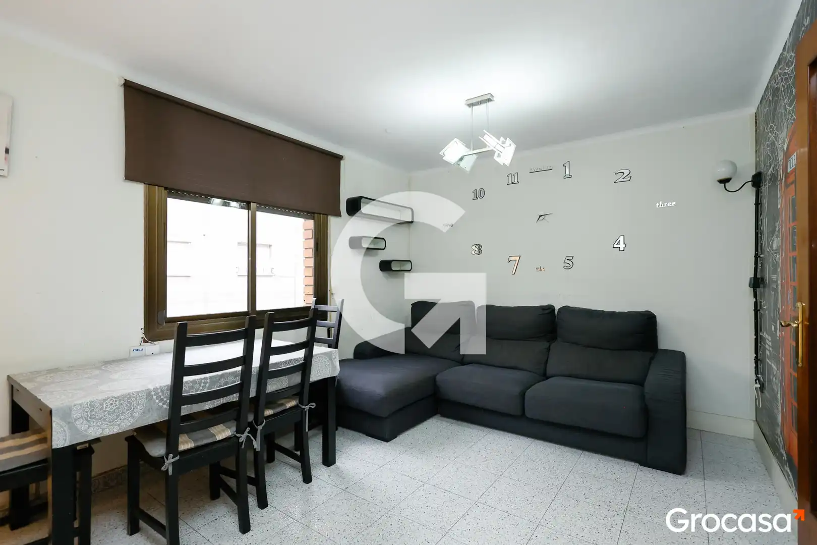 Sala d'estar de Pis en venda en Sant Boi de Llobregat amb Aire condicionat, Jardí privat i Forn