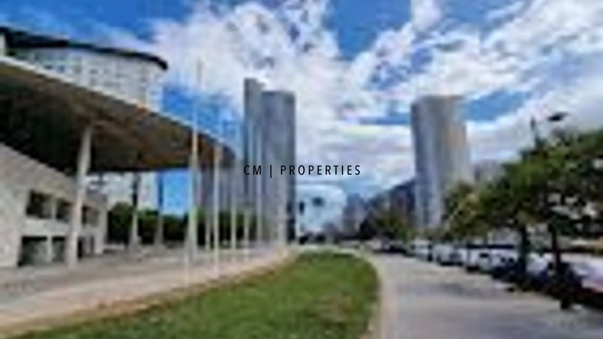 Vista exterior de Local en traspaso en  Valencia Capital con Aire acondicionado, Amueblado y Alarma