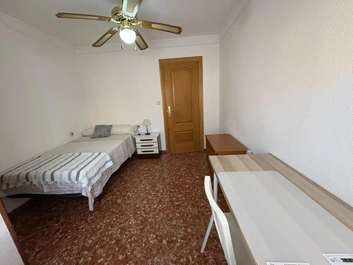 Bedroom of Flat for rent in Granada  with Heating, Terrace and Furnished