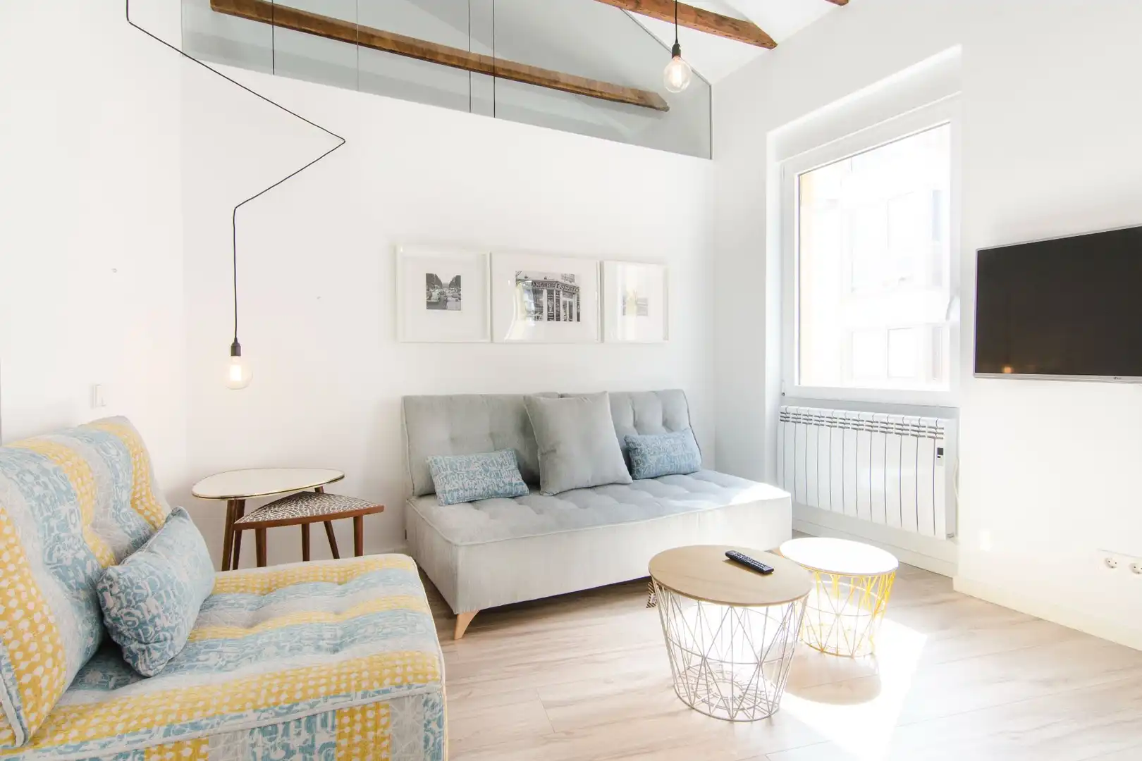 Sala de estar de Ático en venta en Madrid con Calefacción y Amueblado
