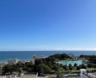 Piscina de Dúplex de lloguer en Torremolinos amb Aire condicionat, Terrassa i Balcó