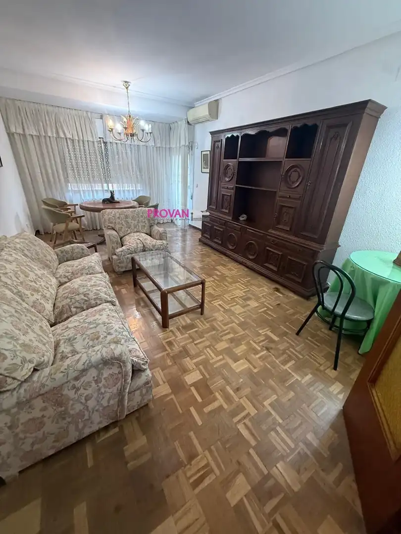 Piso en alquiler en Montserrat - Parque Empresarial