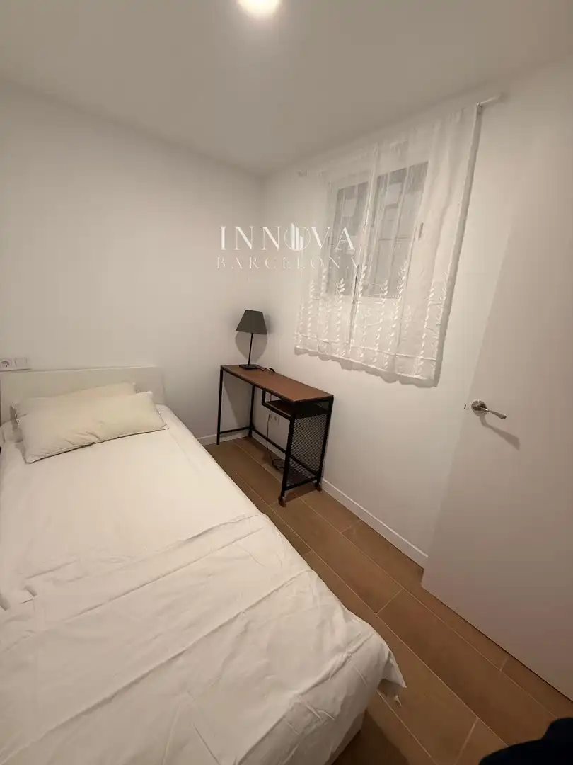 Habitación de Piso en venta en Barcelona con Aire acondicionado, Calefacción y Amueblado