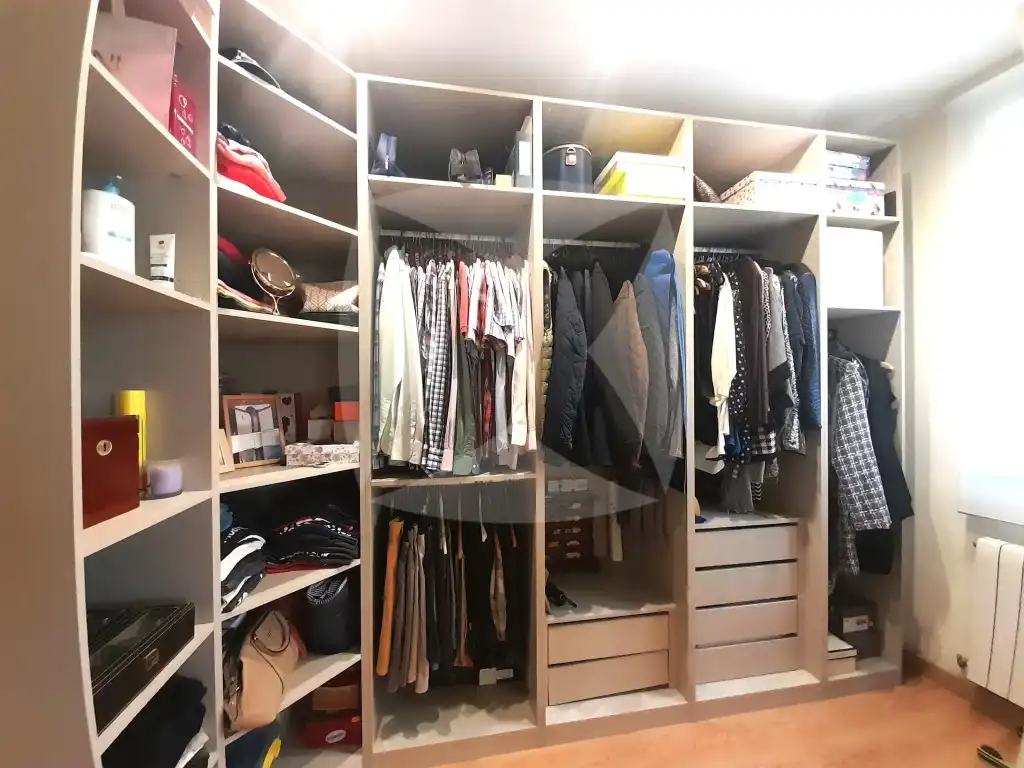 Dormitori de Casa o xalet en venda en Badajoz amb Aire condicionat, Jardí privat i Traster