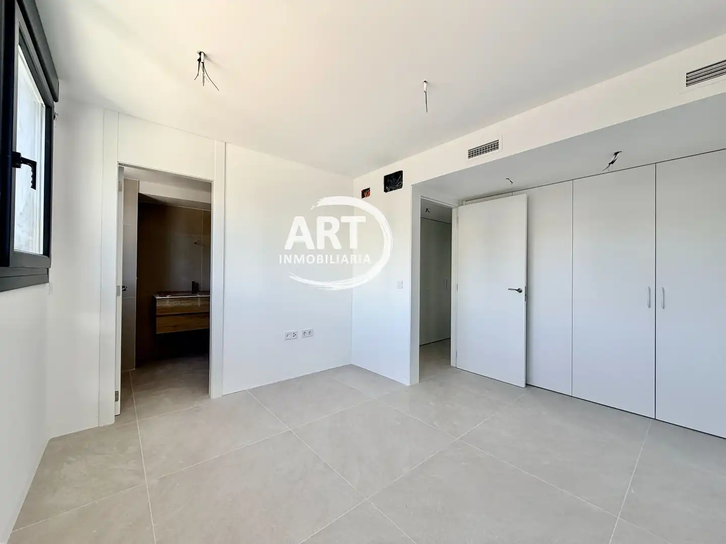 Detached homes for sale in Benissanó  with Air Conditioner, Heating and Private garden