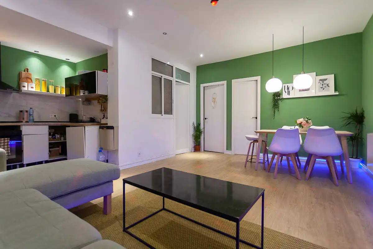 Sala d'estar de Local en venda en L'Hospitalet de Llobregat