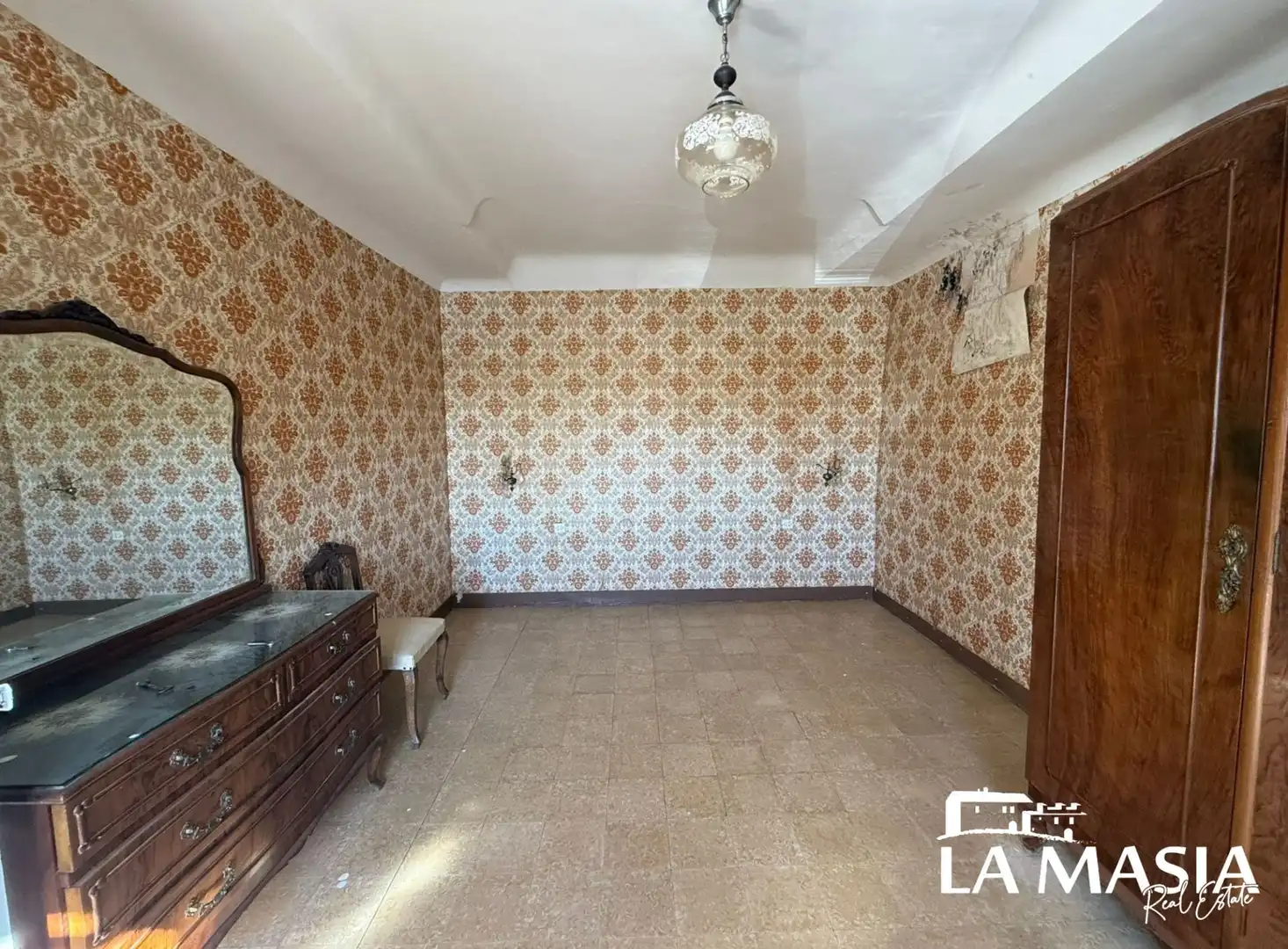 Dormitori de Finca rústica en venda en Olèrdola amb Jardí privat i Traster
