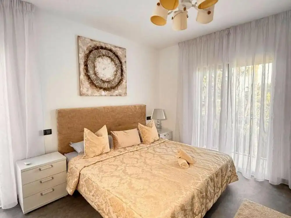 Bedroom of Houses for rent in Estepona  with Air Conditioner, Heating and Private garden