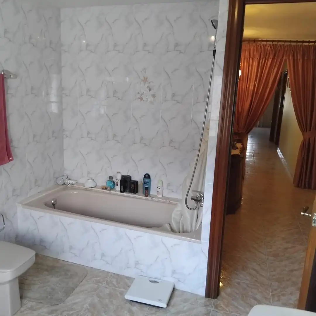 Bathroom of Houses for sale in Anglesola  with Terrace, Storage room and Balcony