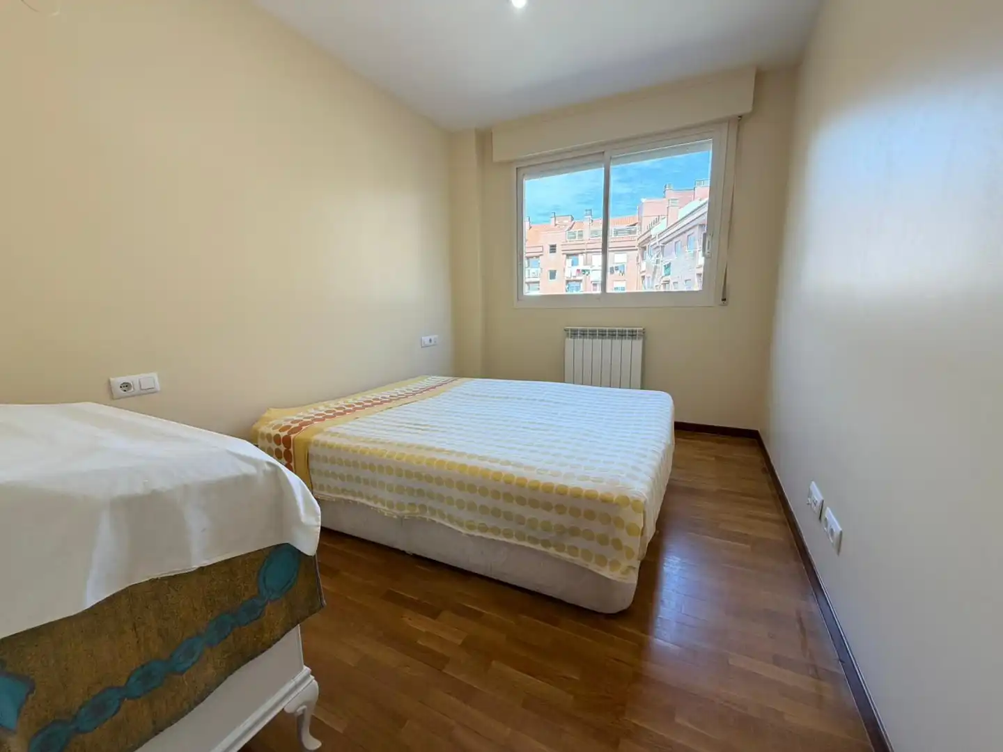 Dormitori de Apartament en venda en Lardero amb Calefacció, Terrassa i Traster