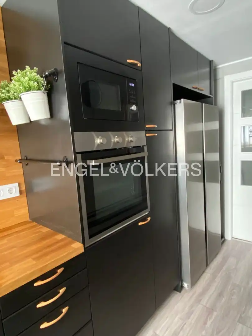 Kitchen of Flat for sale in Barcelona  with Air Conditioner, Heating and Balcony