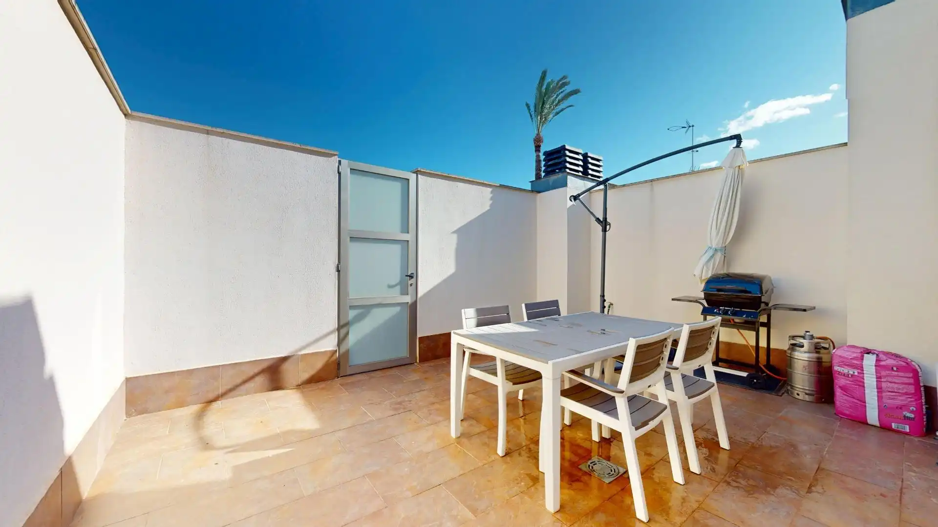 Terrassa de Casa adosada en venda en Pilar de la Horadada amb Aire condicionat, Jardí privat i Parquet