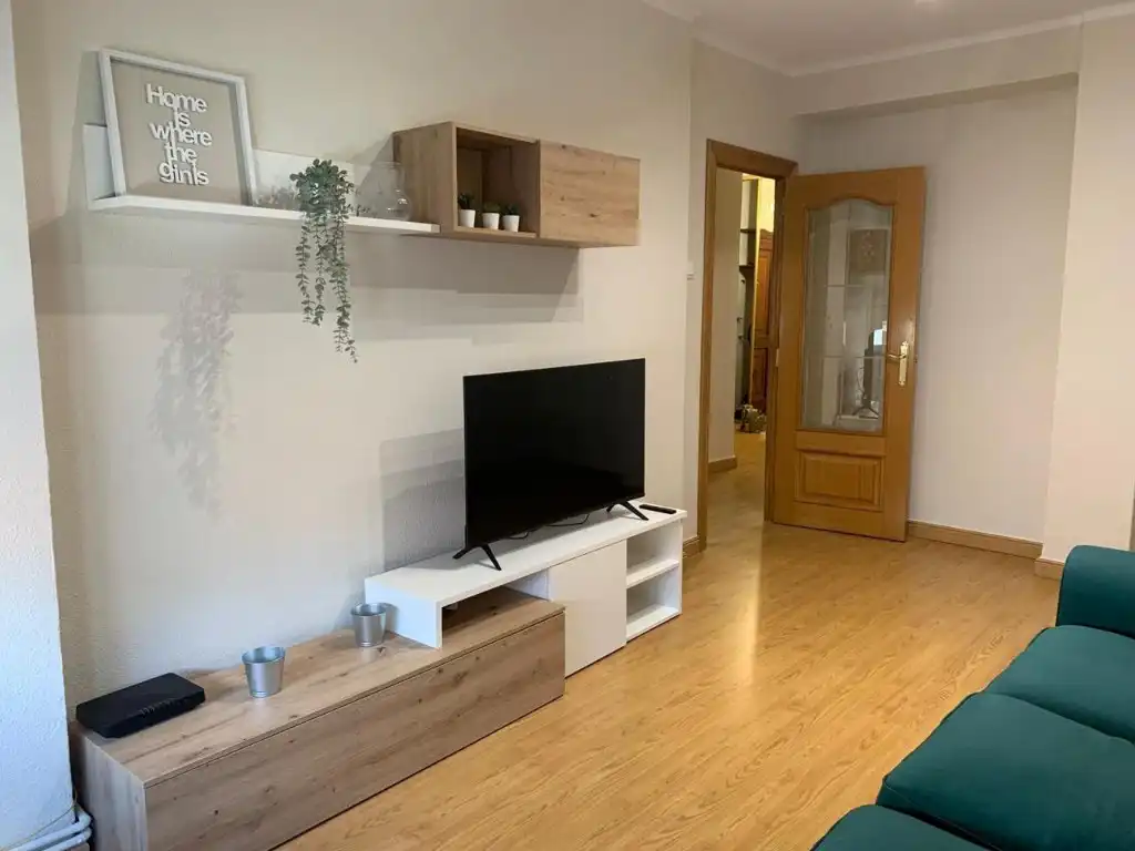Wohnzimmer von Erdgeschoss zur Miete in Los Castros