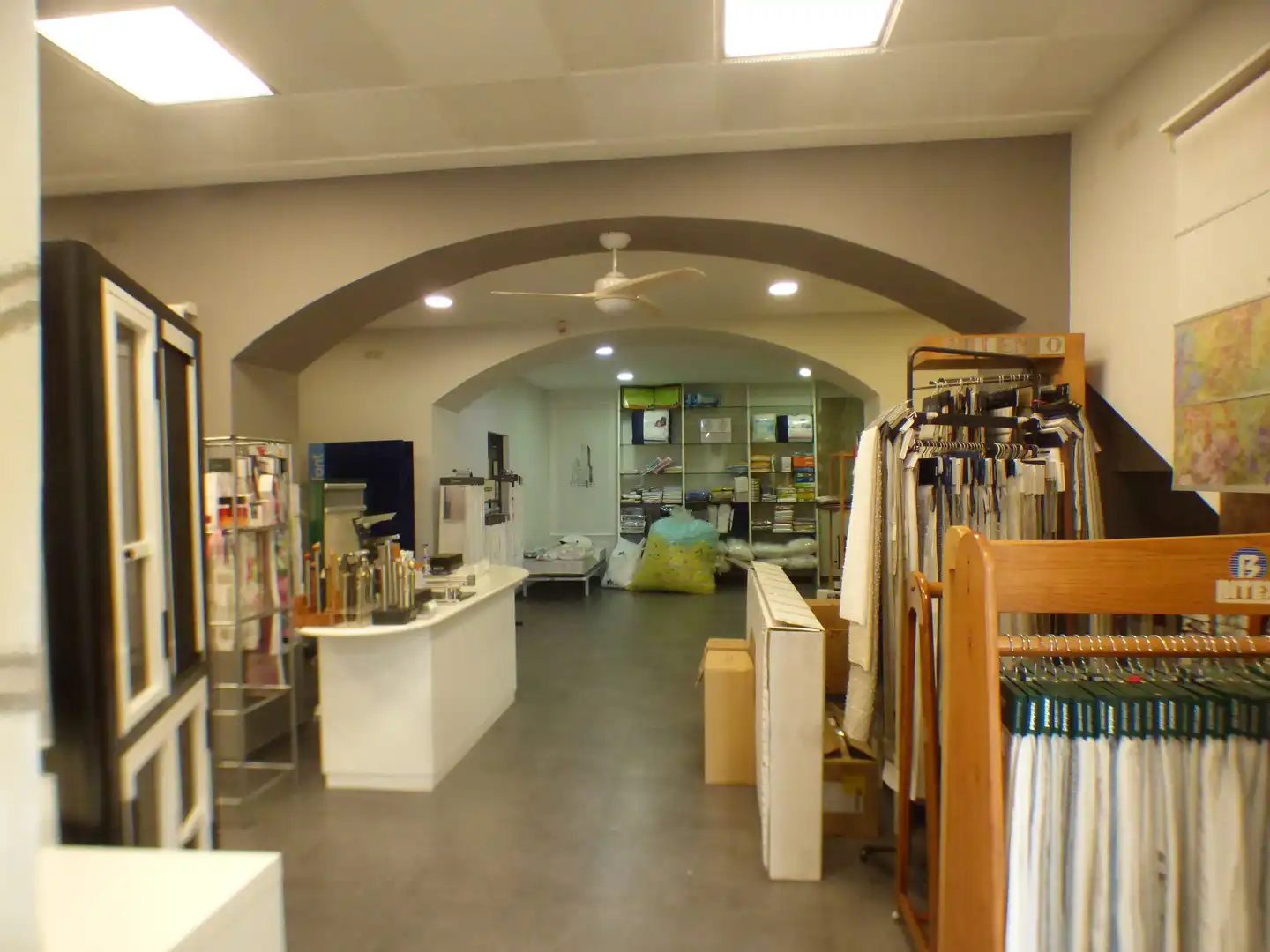 Local de alquiler en Girona con Calefacción