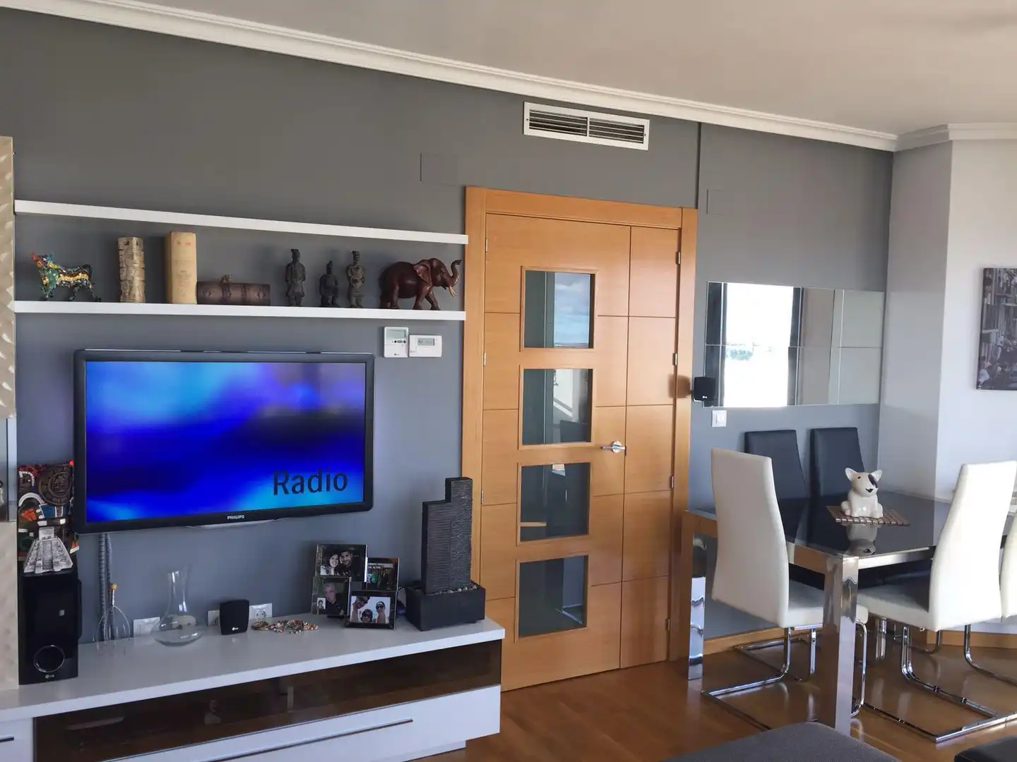Sala d'estar de Àtic en venda en Albacete amb Aire condicionat, Parquet i Terrassa
