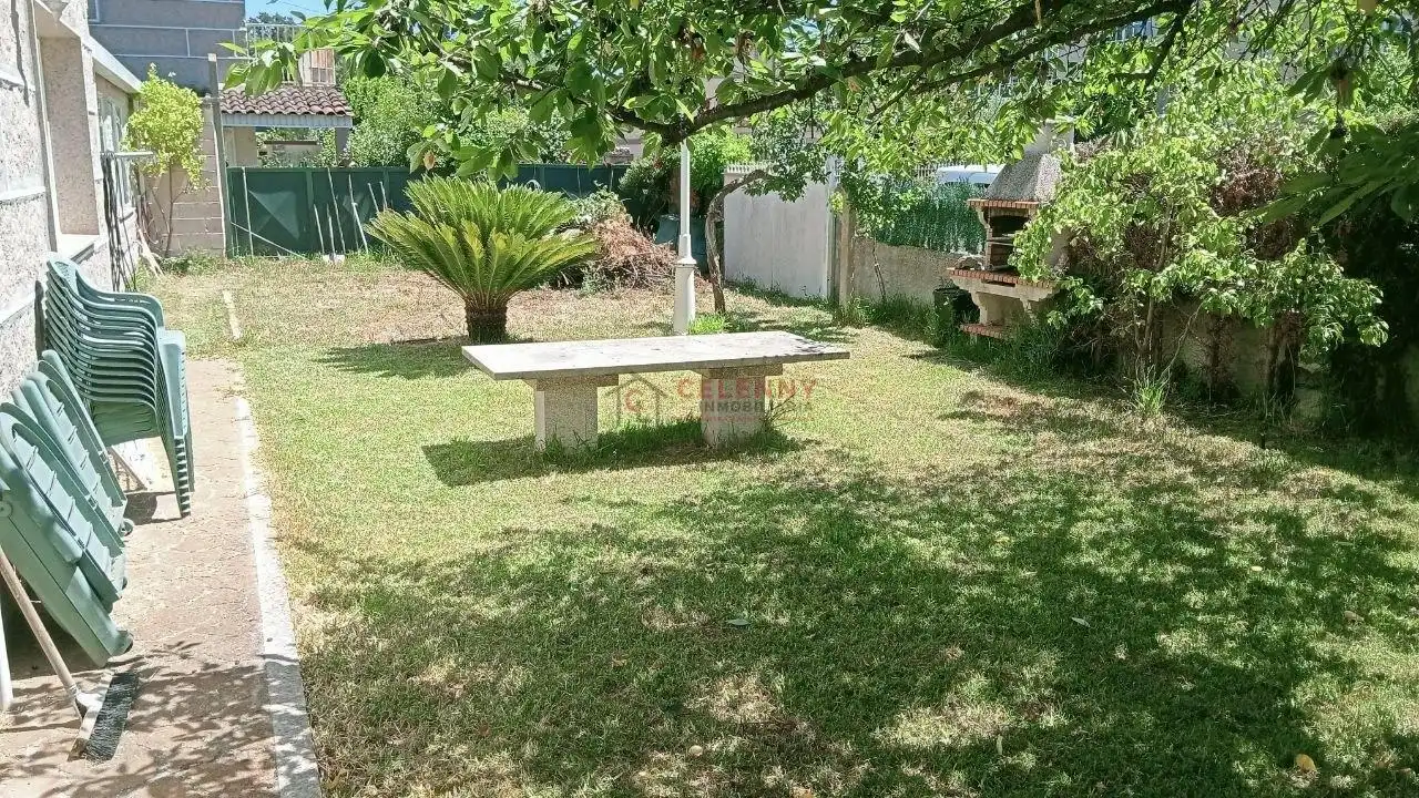 Jardín de Casa o chalet en venta en San Cibrao das Viñas con Calefacción, Jardín privado y Terraza