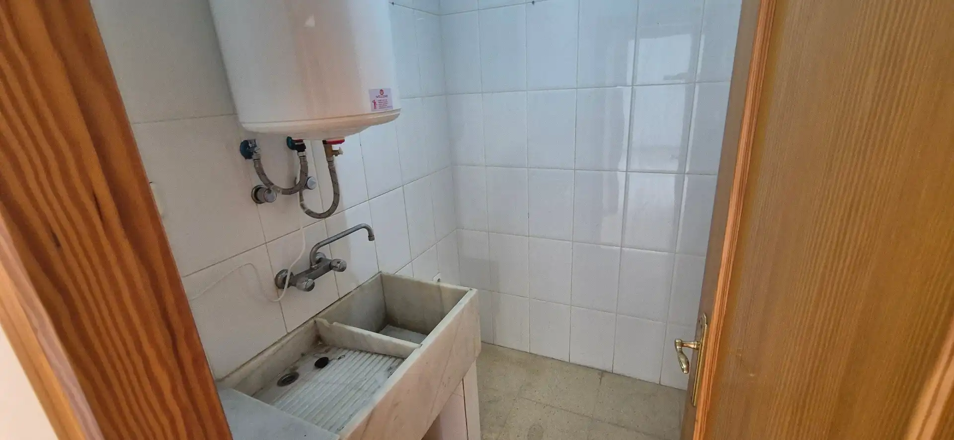 Bany de Pis en venda en Oliva