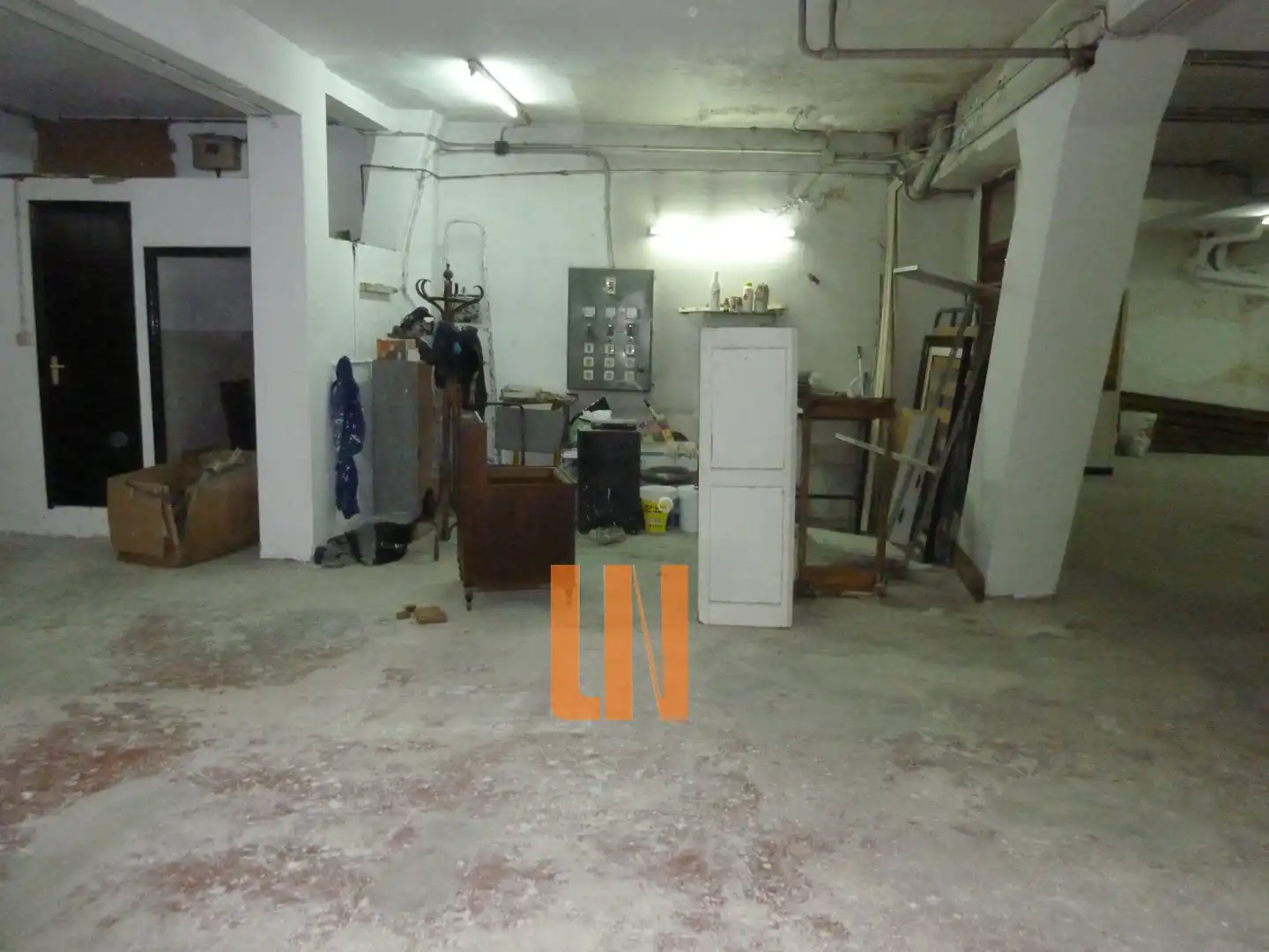 Business premises for sale in Centro - Juan Flórez - Plaza Pontevedra, imagen 2