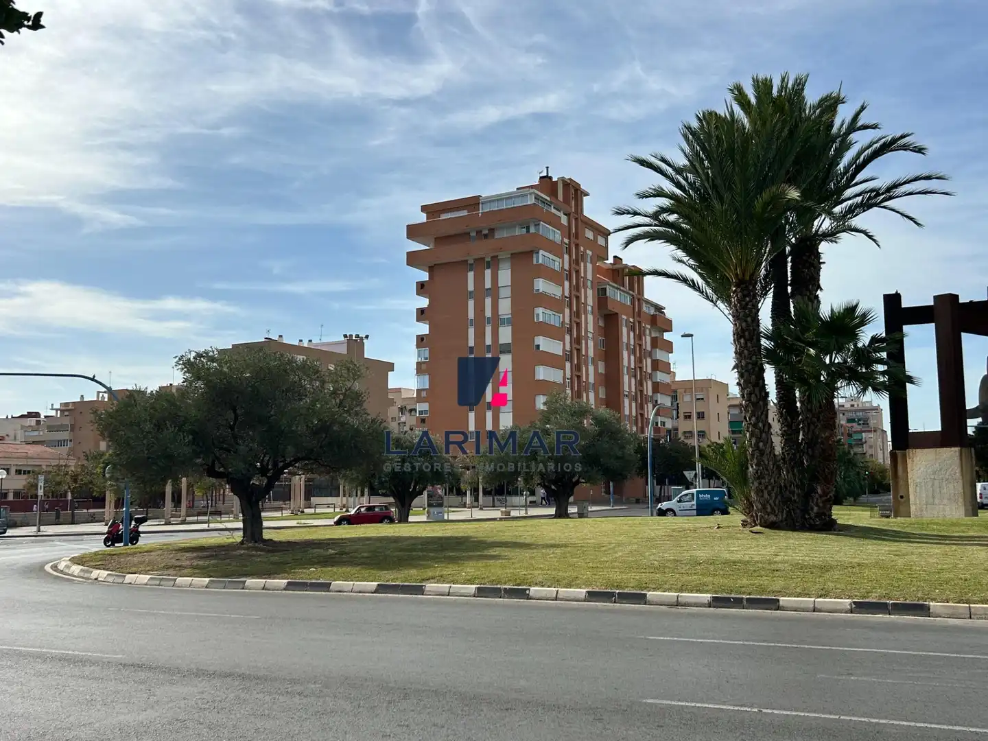 Vista exterior de Pis en venda en Alicante / Alacant amb Calefacció, Terrassa i Traster