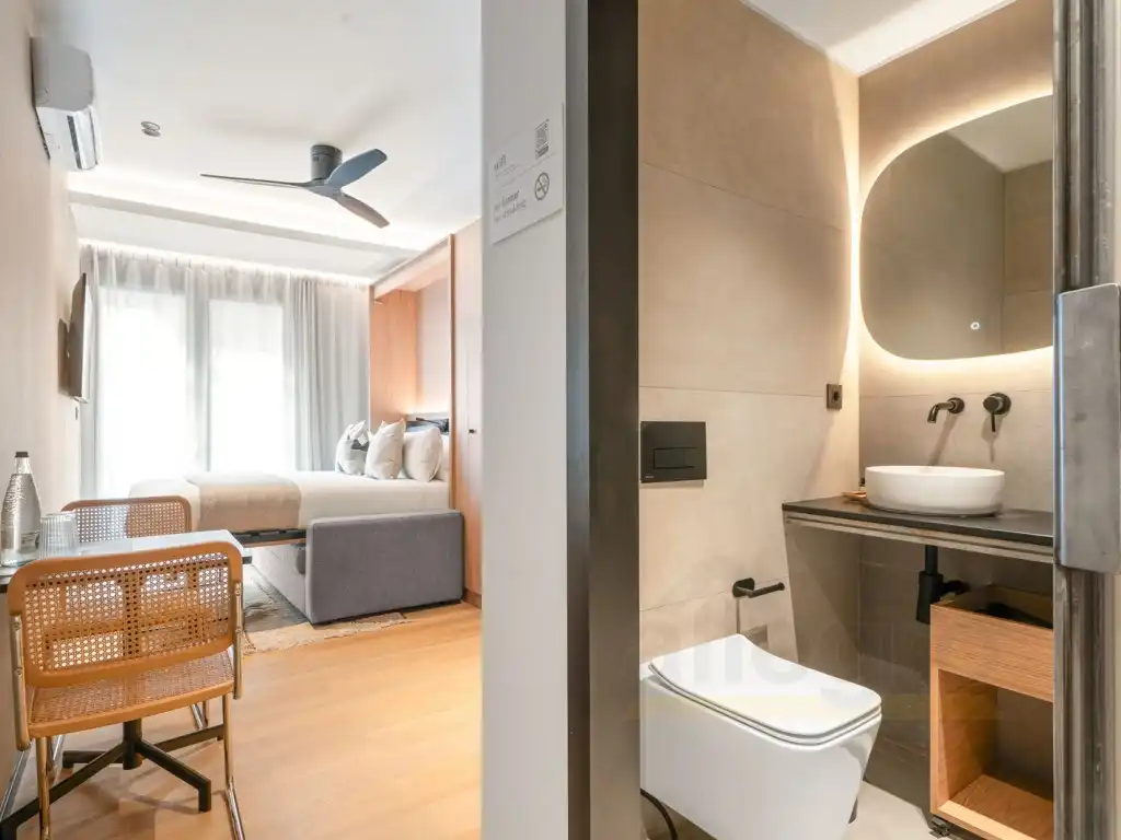 Bedroom of Commercial properties for sale in Puente de Vallecas