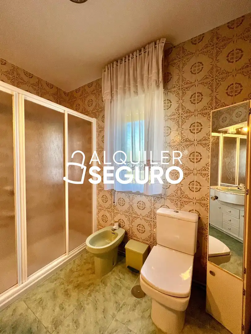 Baño de Casa o chalet de alquiler en Valdetorres de Jarama con Calefacción, Terraza y Trastero