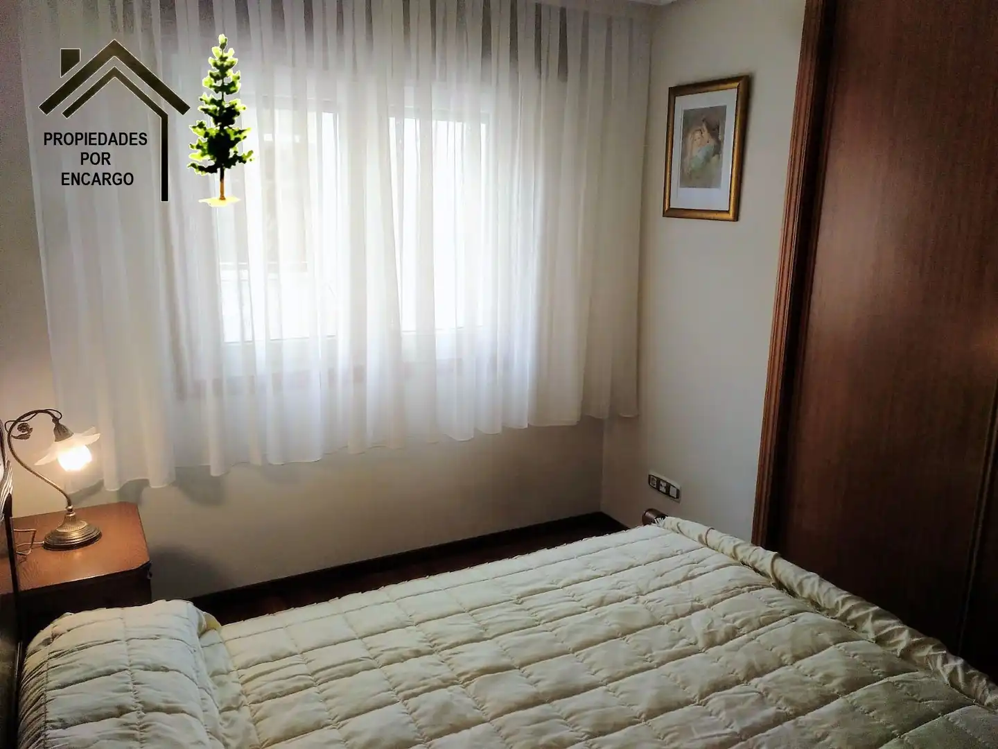 Habitación de Piso en venta en Cangas  con Calefacción y Trastero