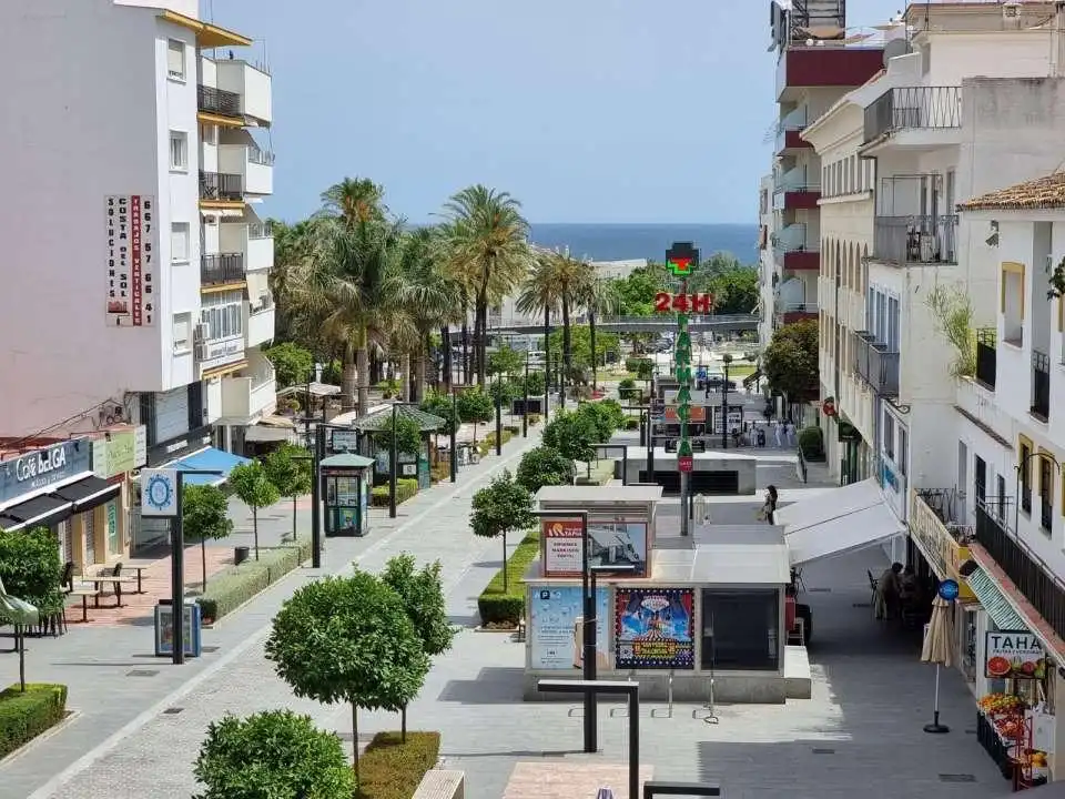 Exterior view of Office for sale in Sanlúcar de Barrameda  with Air Conditioner