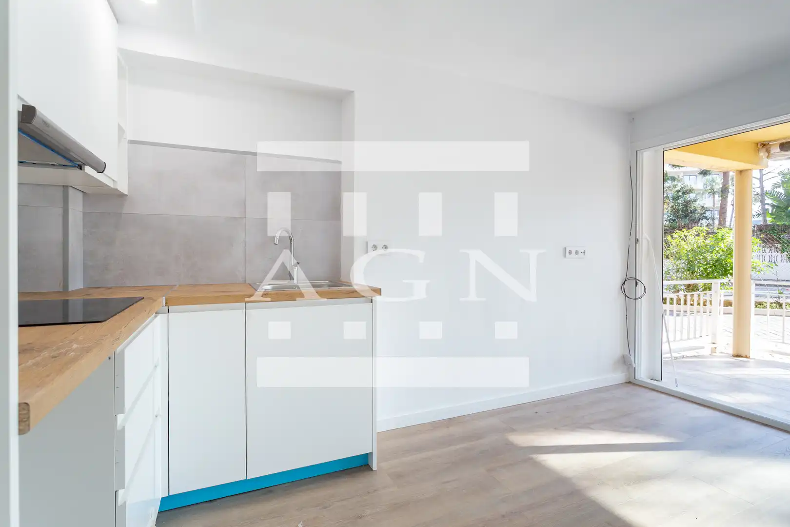 Kitchen of Apartments for sale in Cambrils  with Air Conditioner, Heating and Parquet flooring