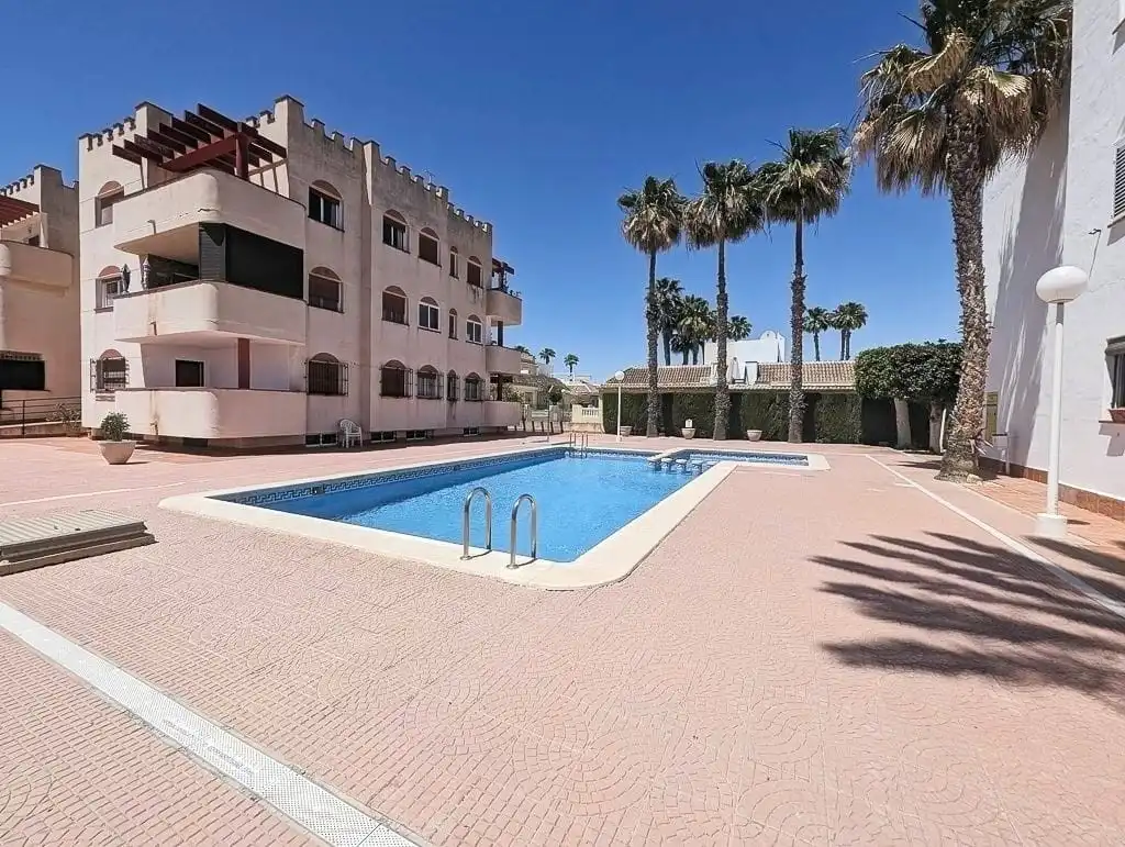 Planta baja en venta en Los Narejos - Punta Calera