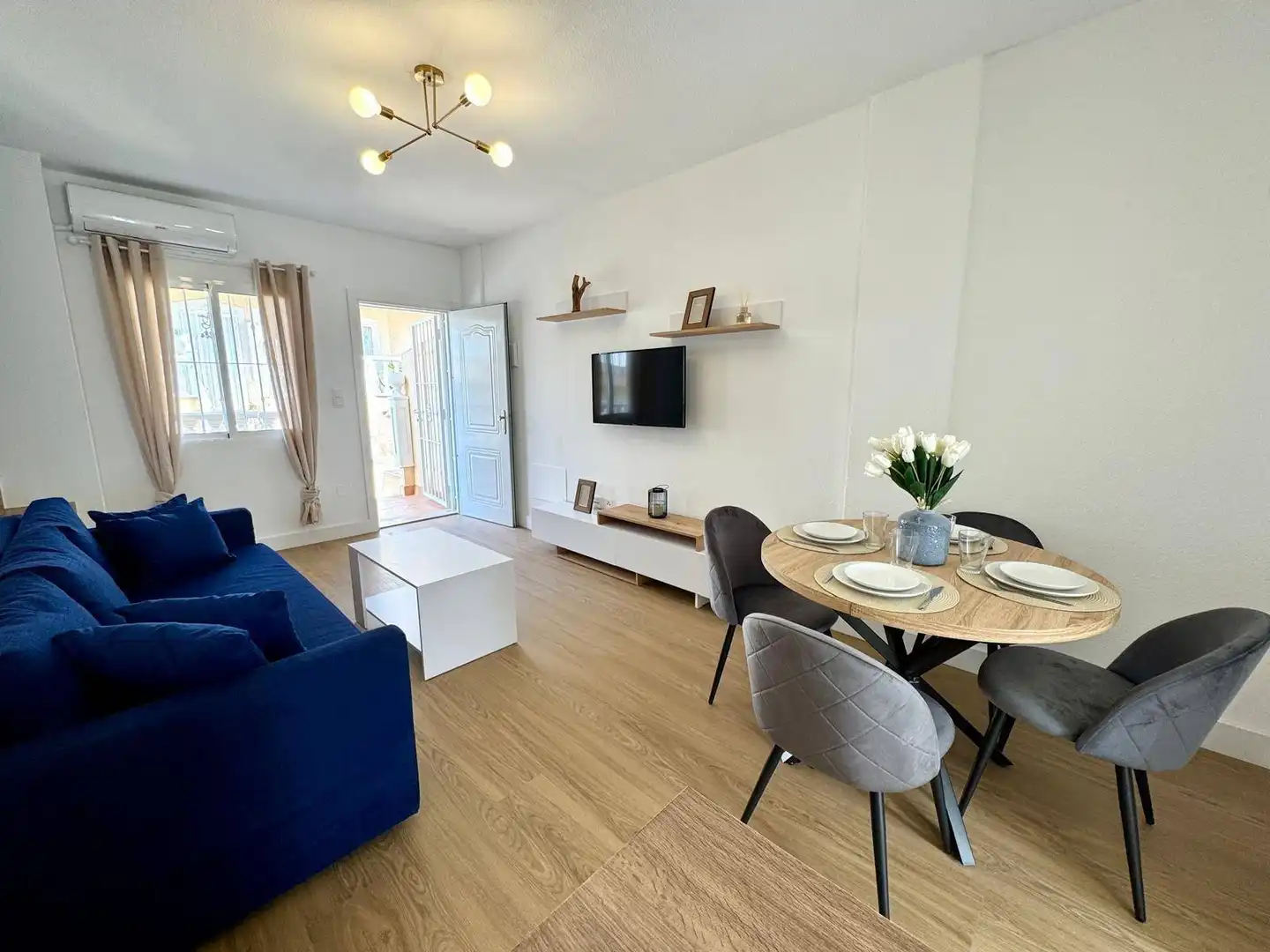 Living room of Apartments for sale in Orihuela  with Air Conditioner, Private garden and Terrace
