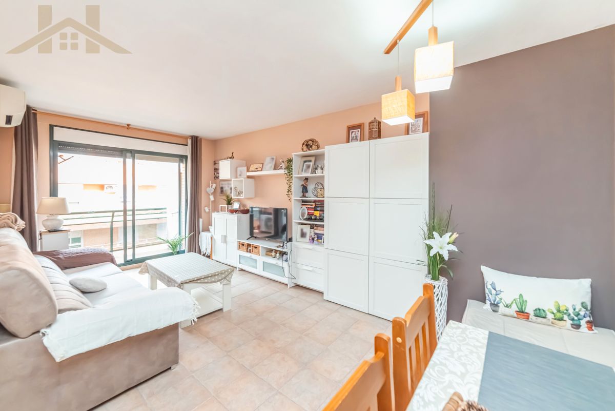 Bedroom of Flat for sale in Pinto  with Air Conditioner, Heating and Terrace