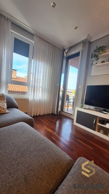Sala de estar de Piso en venta en Bilbao  con Calefacción, Jardín privado y Terraza
