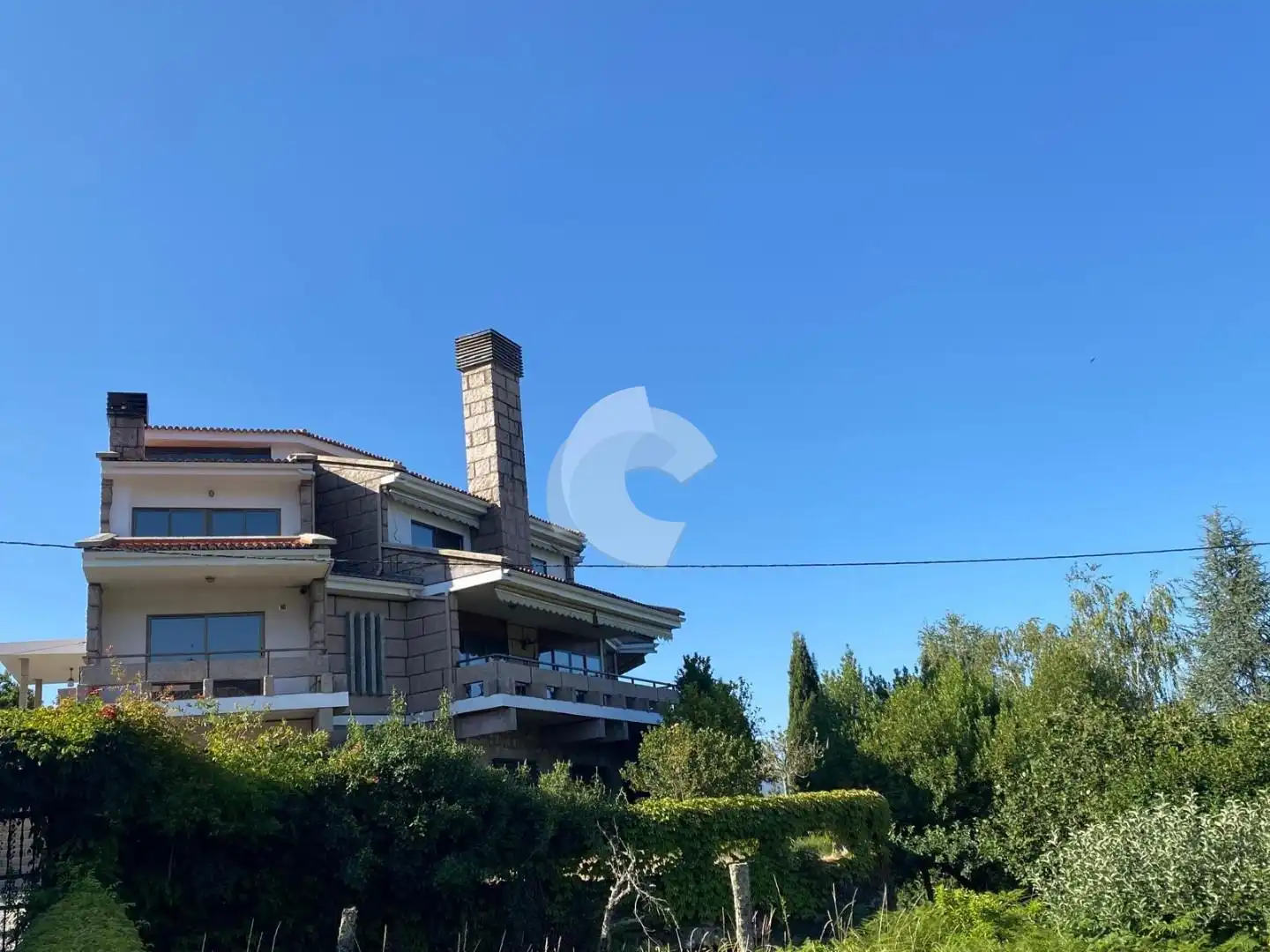 Vista exterior de Casa o xalet en venda en Entrimo amb Calefacció, Jardí privat i Traster