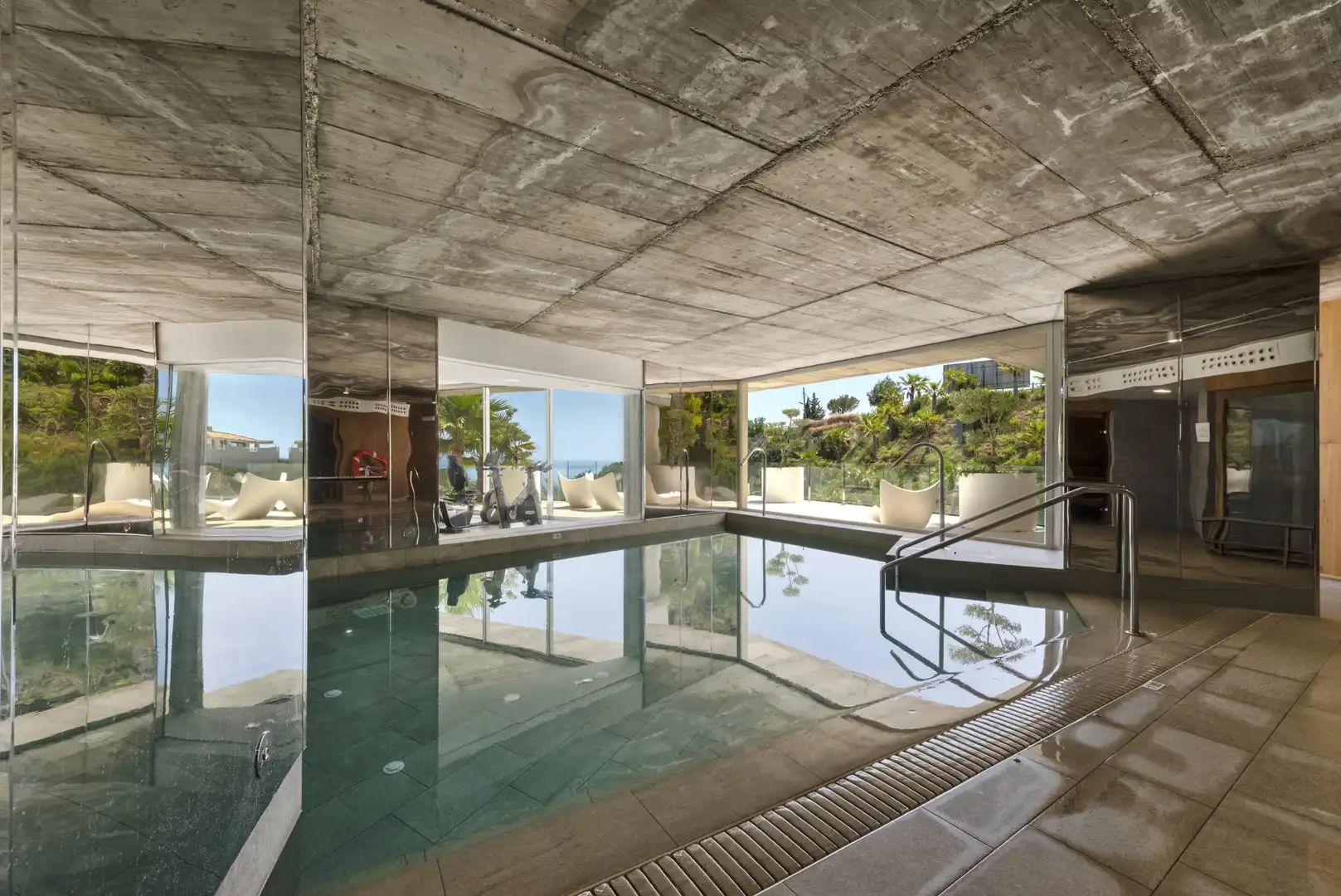 Piscina de Àtic en venda en Benalmádena amb Aire condicionat, Terrassa i Piscina
