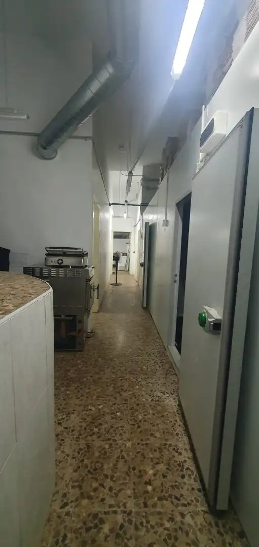 Local en traspaso en Barcelona con Aire acondicionado, Calefacción y Amueblado