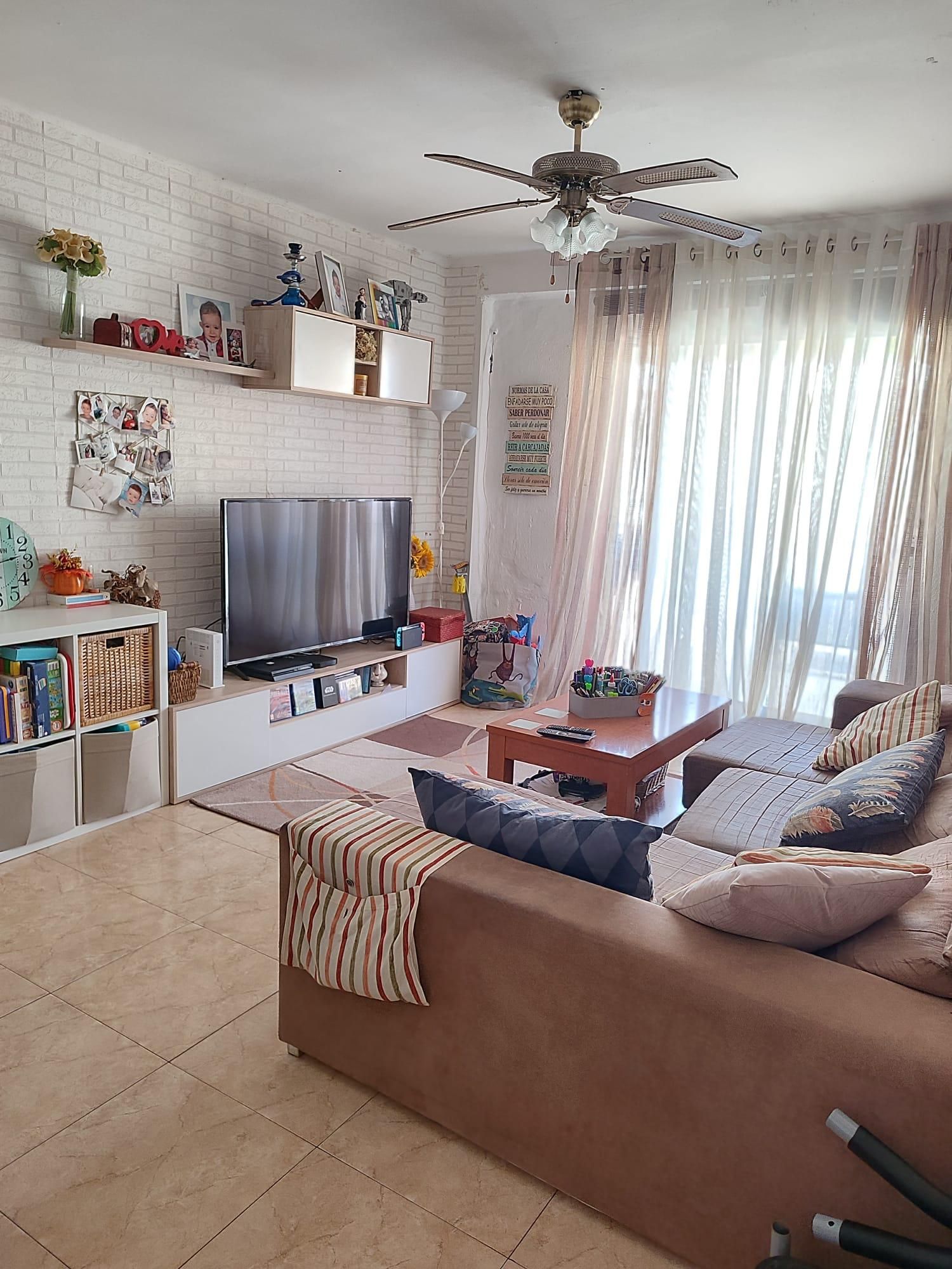 Sala d'estar de Pis en venda en Gandia amb Balcó