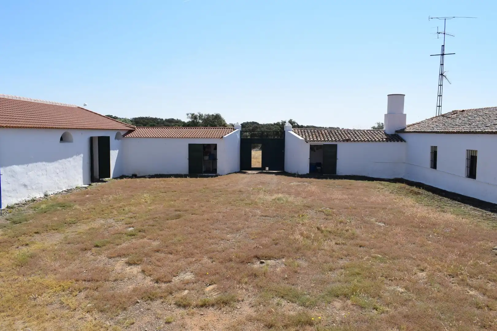 Casa rústica amb jardí en venda a Villanueva de los Castillejos, imagen 51