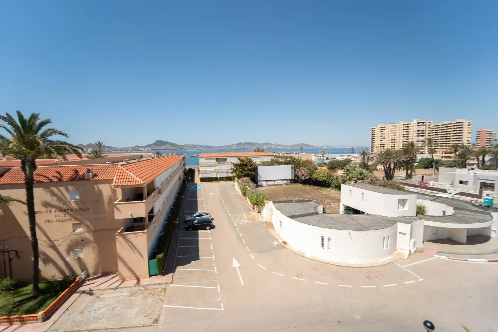 Piso en venta en Plaza Puerto Bello, Entremares