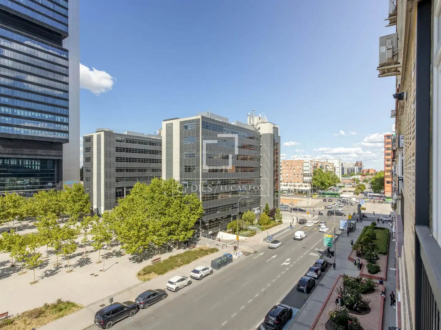 Exterior view of Flat for rent in Madrid  with Air Conditioner and Furnished