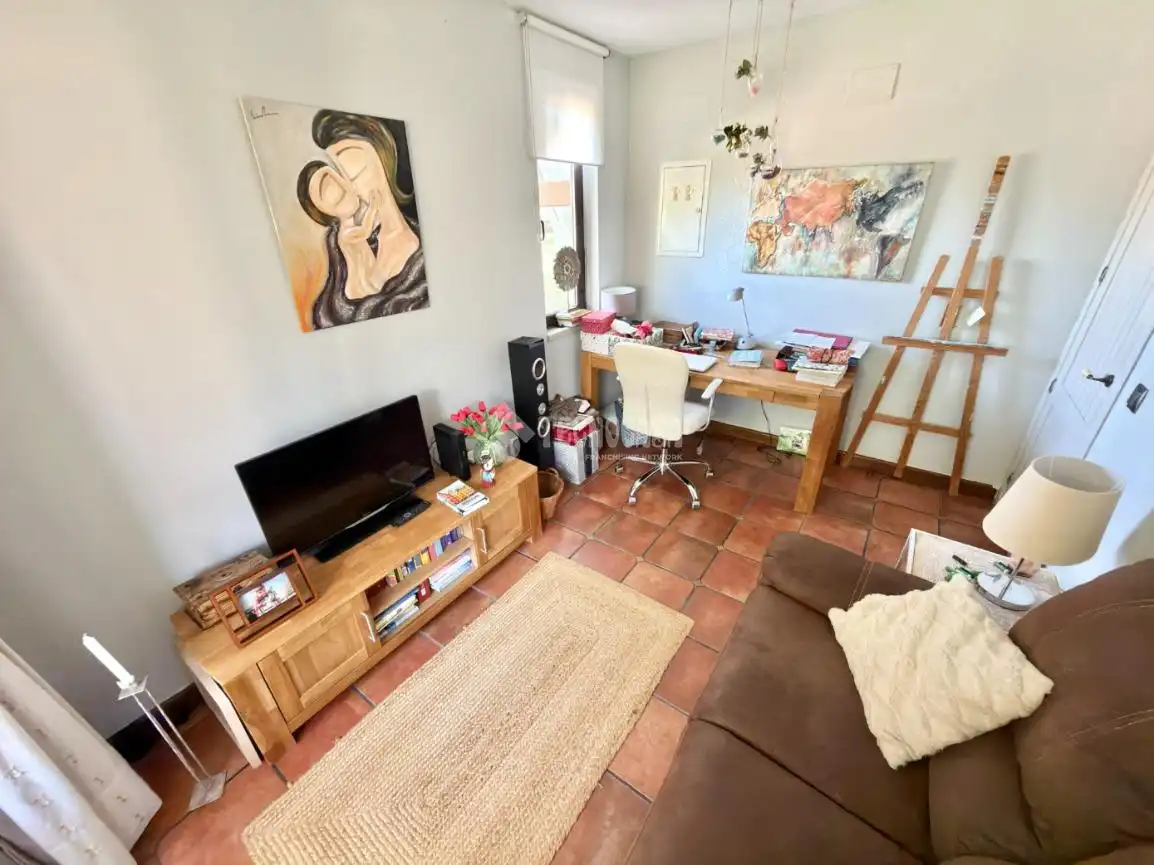 Sala d'estar de Casa o xalet en venda en Valdeaveruelo amb Aire condicionat, Calefacció i Terrassa