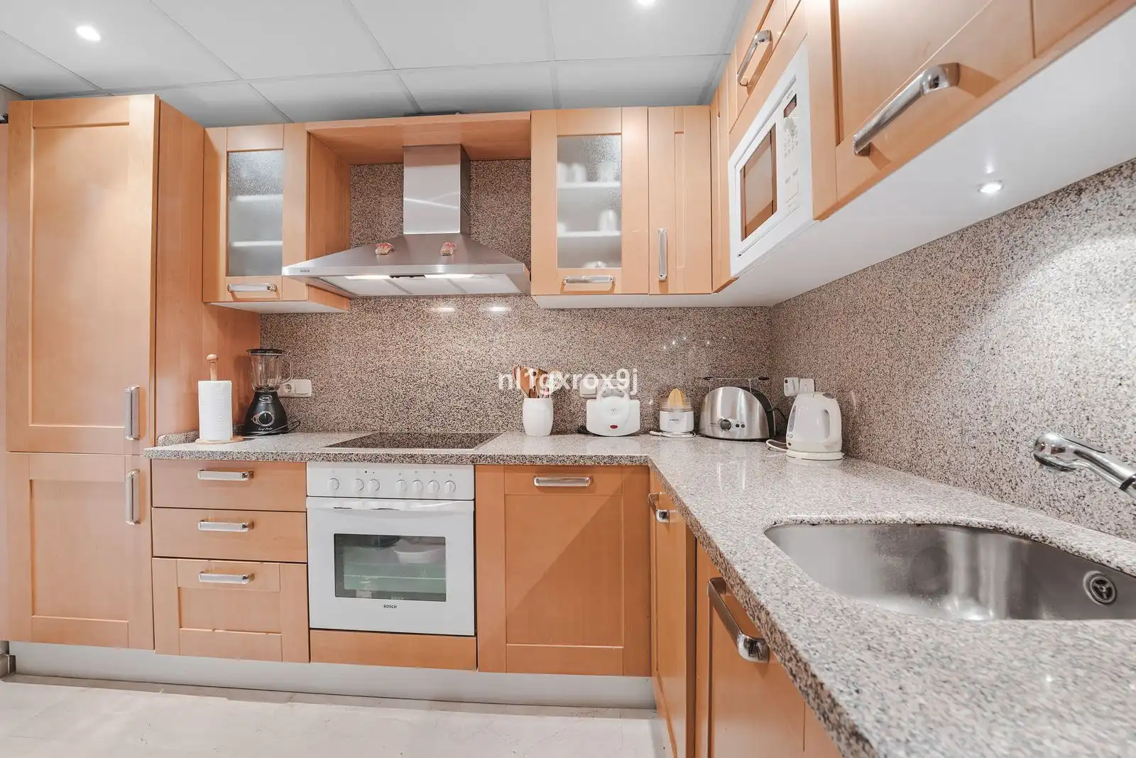 Cocina de Apartamento en venta en Marbella con Terraza, Amueblado y Piscina comunitaria